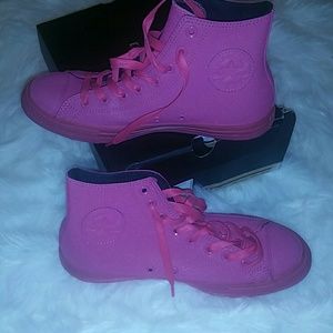 EUC Converse UNISEX  HIGH TOP